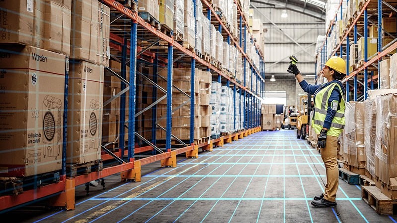 Smart warehousing